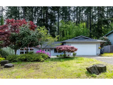 3195 Agate St, Eugene, OR 97405