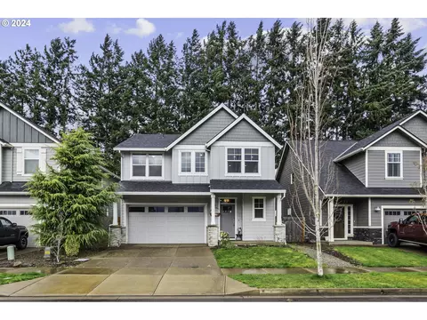 2271 Deer Ave, Stayton, OR 97383