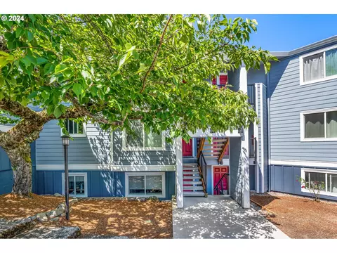 47 Eagle Crest Dr #48, Lake Oswego, OR 97035