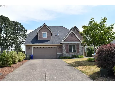 1817 N Barlow St, Cornelius, OR 97113
