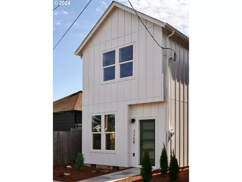 7778 SE Tibbetts St, Portland, OR 97206