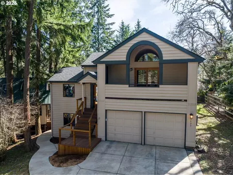 3495 Van Buren St, Eugene, OR 97405
