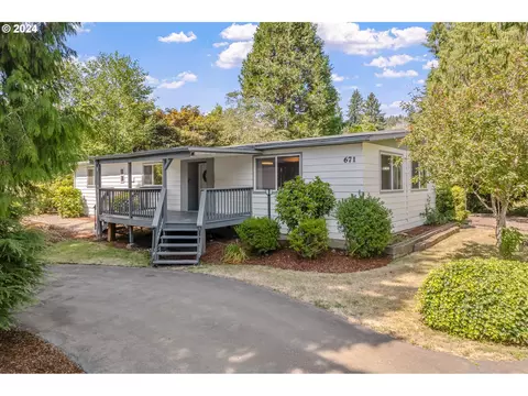 671 N River Bend Rd, Otis, OR 97368