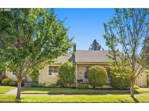 504 NE 506 Ne 62nd Ave, Portland, OR 97213