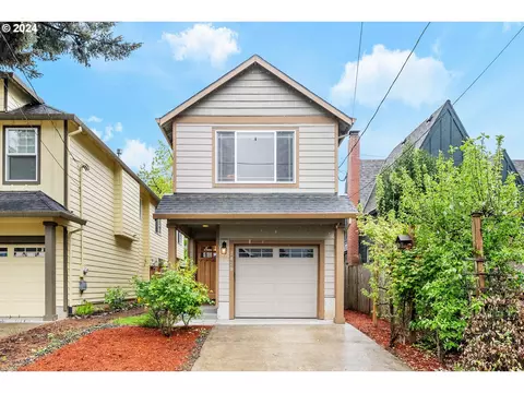 7428 SE Woodstock Blvd, Portland, OR 97206