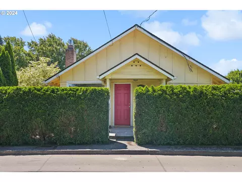 165 S 14th Ave, Cornelius, OR 97113