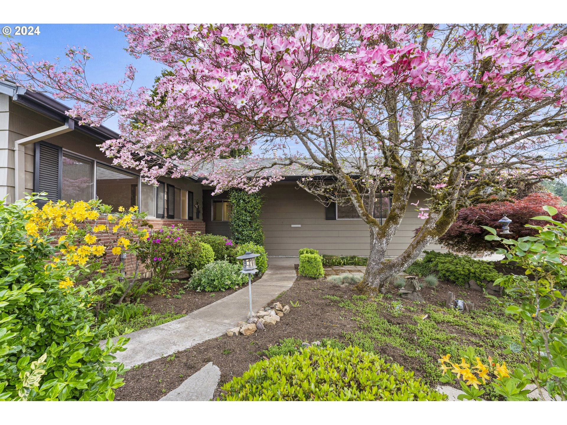 16685 SW Royalty Pkwy  