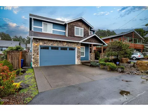 3258 NW Marine Ave, Lincoln City, OR 97367