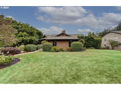 1802 NW 75th St, Vancouver, WA 98665
