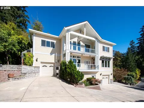 12220 NE Plantation Rd, Vancouver, WA 98685