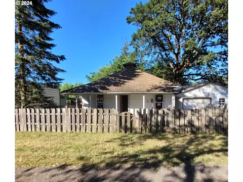 64468 2nd St, Deer Island, OR 97054