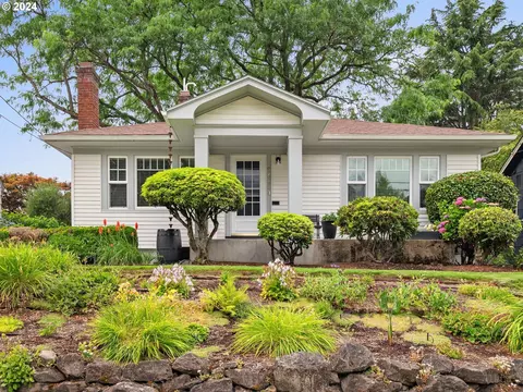 6805 SE 21st Ave, Portland, OR 97202
