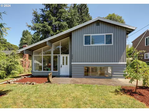 5820 SE 20th Ave, Portland, OR 97202
