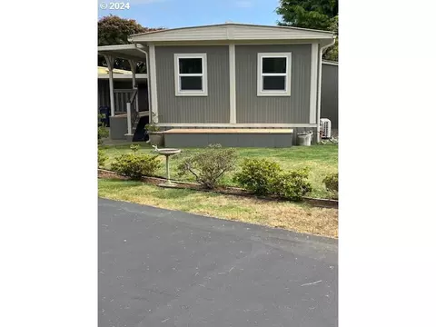 16345 Grootendorst Ln #8, Brookings, OR 97415