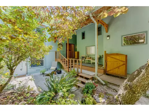 726 SE Villard St, Mcminnville, OR 97128