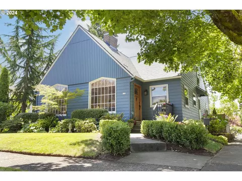 125 W 37th St, Vancouver, WA 98660
