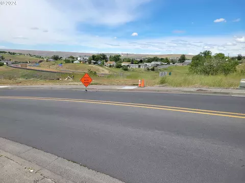 1125 SW Marshall Pl, Pendleton, OR 97801