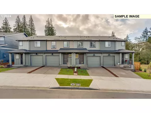 12057 NE 104th St, Vancouver, WA 98662