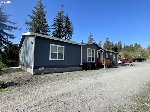 64 S Folsom St, Coquille, OR 97423