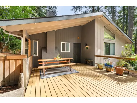 3110 SW Arnold St, Portland, OR 97219