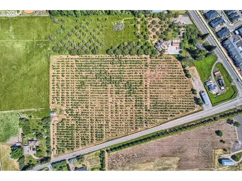 19497 SW Scholls Ferry Rd, Beaverton, OR 97007