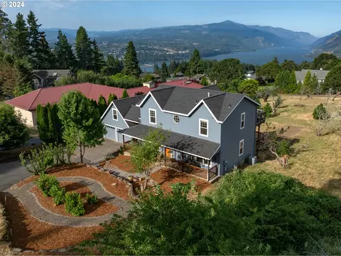 60 Palos Verdes, White Salmon, WA 98672