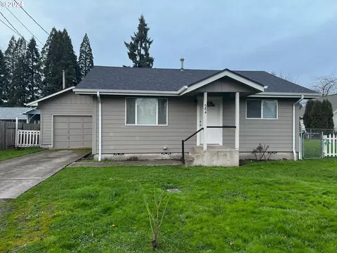 564 Nighthawk Ln, Springfield, OR 97477