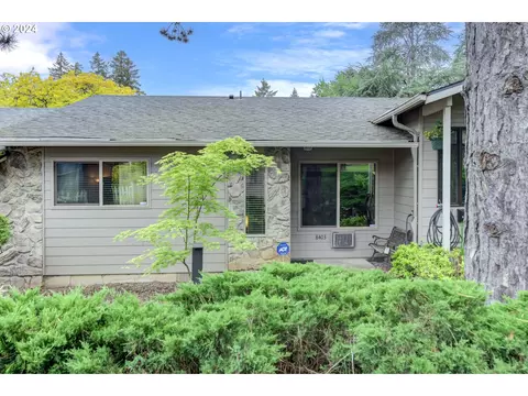 8403 SW 30th Ave, Portland, OR 97219