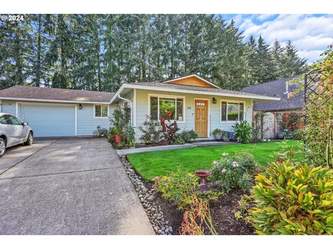 228 Emma Ln, Newberg, OR 97132