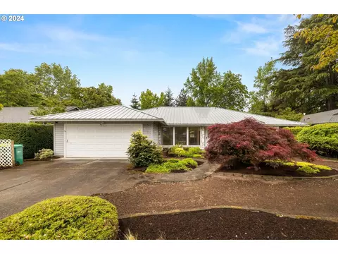 9120 SW Parkview Loop, Beaverton, OR 97008