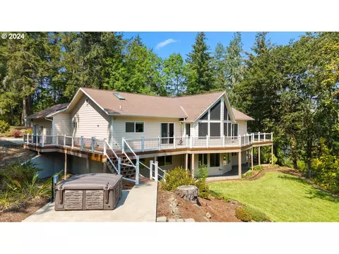 3626 Wild River Dr, Roseburg, OR 97470