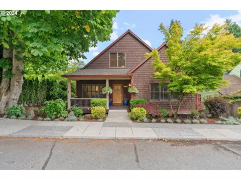 2406 SW Arden Rd, Portland, OR 97201