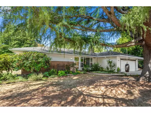7475 SW 76th Ave, Portland, OR 97223