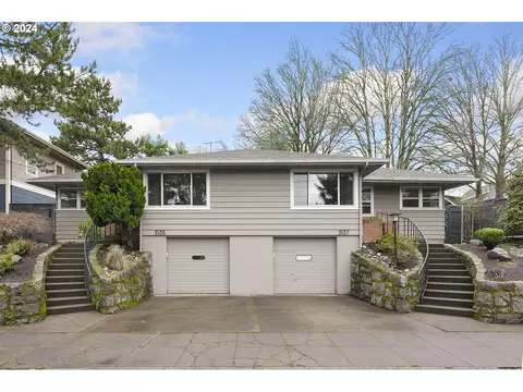 3135 SE Brooklyn St, Portland, OR 97202