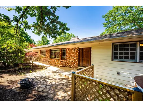 3393 Acorn Ln S, Salem, OR 97302