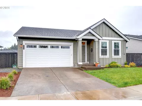 1560 NE Forest Park St, Estacada, OR 97023