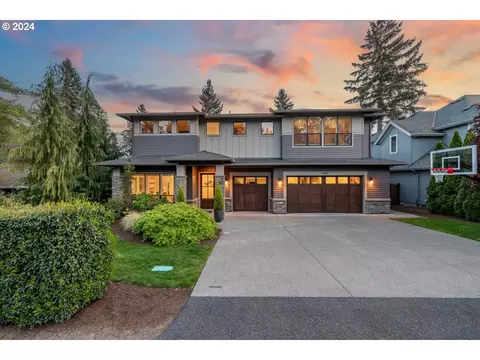 4350 Lords Ln, Lake Oswego, OR 97035