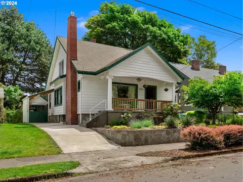 3382 SE 8th Ave, Portland, OR 97202
