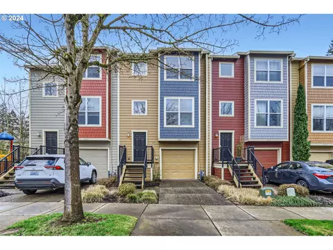 2133 NE Cadbury Ave, Beaverton, OR 97006