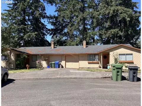 39910 Hall Ct, Sandy, OR 97055