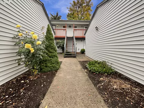 4000 NE 109th Ave #176, Vancouver, WA 98682