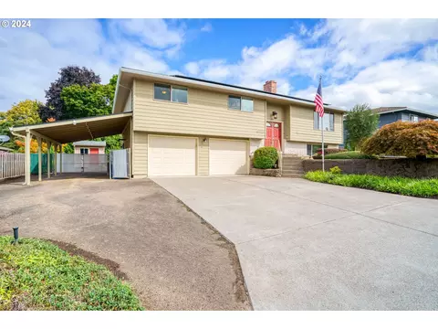 6821 SE Renada St, Portland, OR 97267