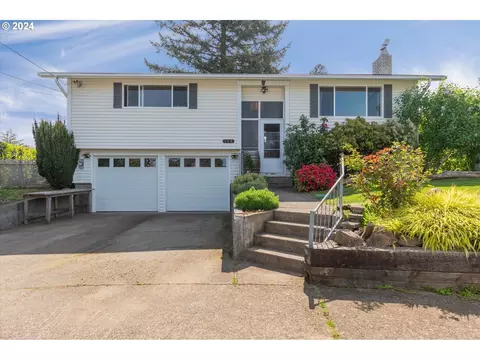 840 NW Cascade Ct, Gresham, OR 97030