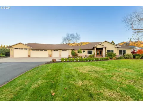 640 Cherokee Ave, Roseburg, OR 97471