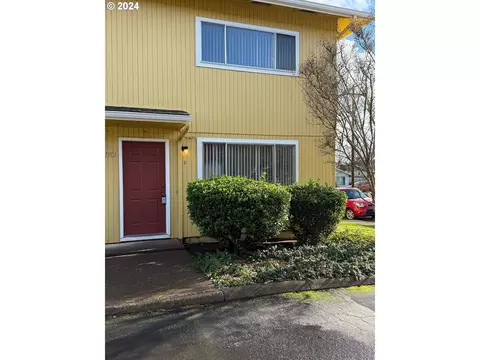 1901 W 17th Ave #B, Eugene, OR 97402
