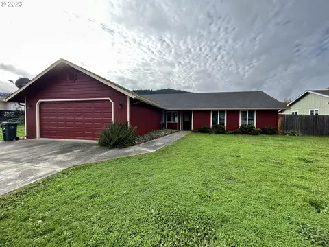 326 Outback Ln, Glendale, OR 97442