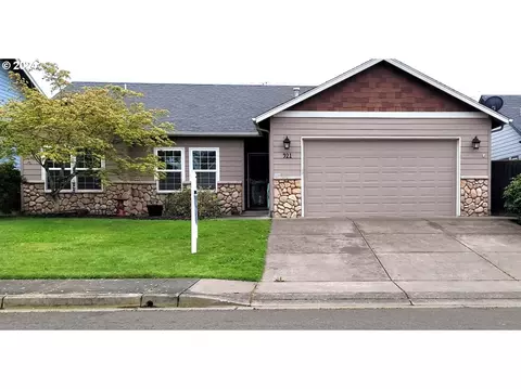 921 Kaylee Ave, Junction City, OR 97448