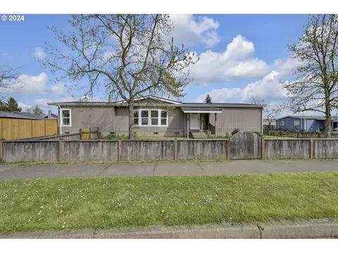 4399 Fergus Ave, Eugene, OR 97402