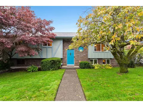 122 NE 22nd Ave, Camas, WA 98607