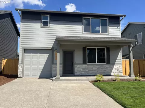 11234 Blueberry Loop NE, Donald, OR 97020